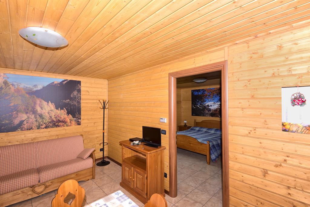 Margherita Camping & Resort Gressoney-Saint-Jean Ruang foto
