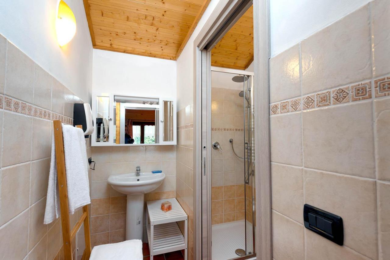 Margherita Camping & Resort Gressoney-Saint-Jean Bagian luar foto